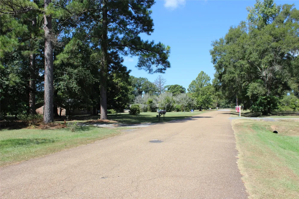 220 SE 5th Avenue Sibley, LA 71073