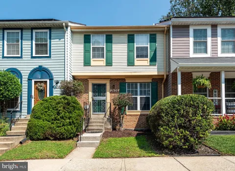 2406 ROSECROFT COURT