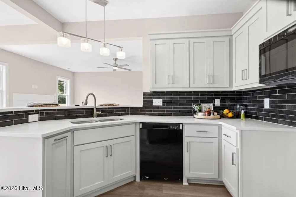 215 Bay Valley Road Kenly, NC 27542