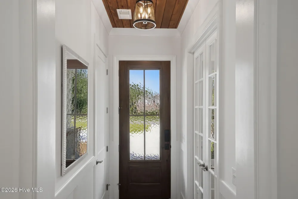 208 E Winding Way Wallace, NC 28466