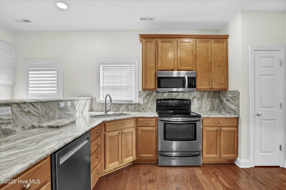 103 Kiskadee Court Hampstead, NC 28443