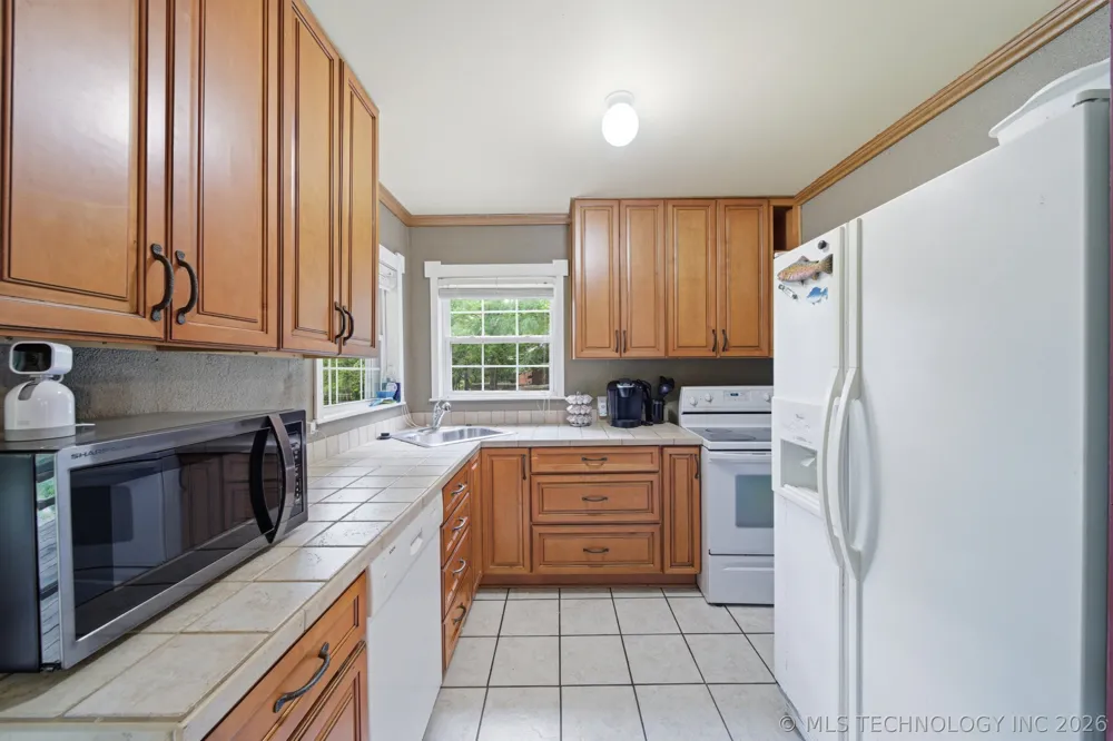 4248 W Pilot Drive Hulbert, OK 74441