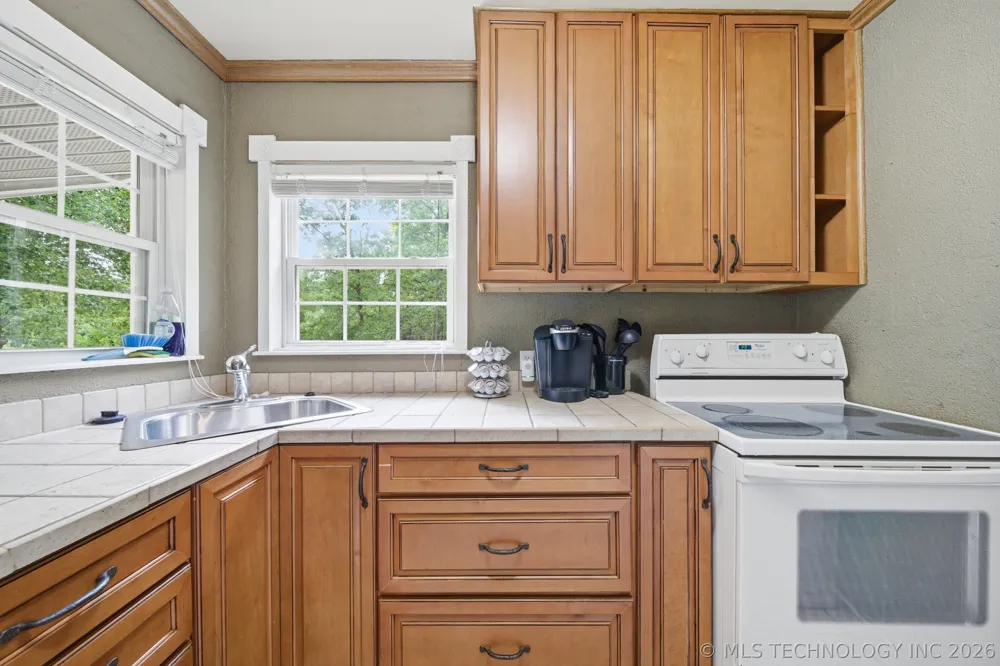 4248 W Pilot Drive Hulbert, OK 74441
