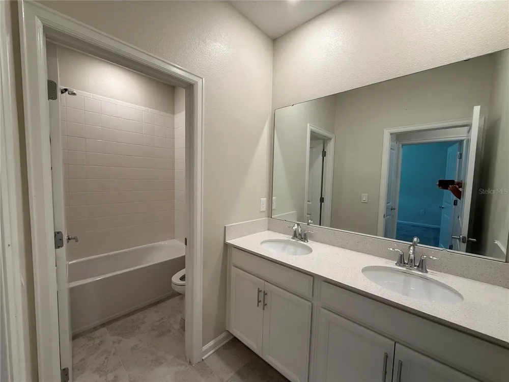 17016 QUICKSILVER AVENUE Winter Garden, FL 34787