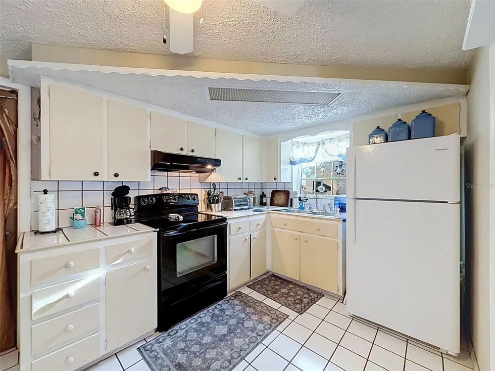 3649 HOLIDAY LAKE DRIVE Holiday, FL 34691