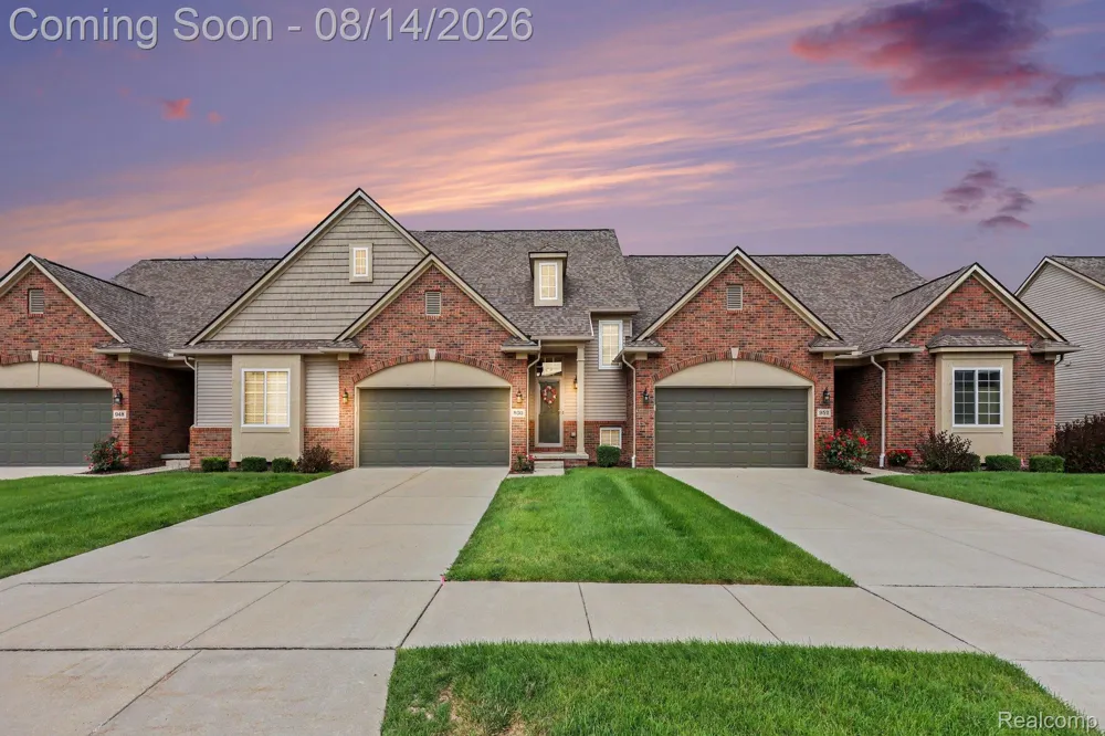 950 Sloane Court White Lake Charter Township, MI 48386