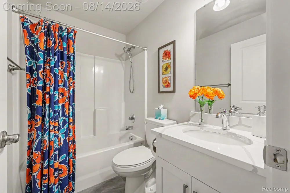 950 Sloane Court White Lake Charter Township, MI 48386