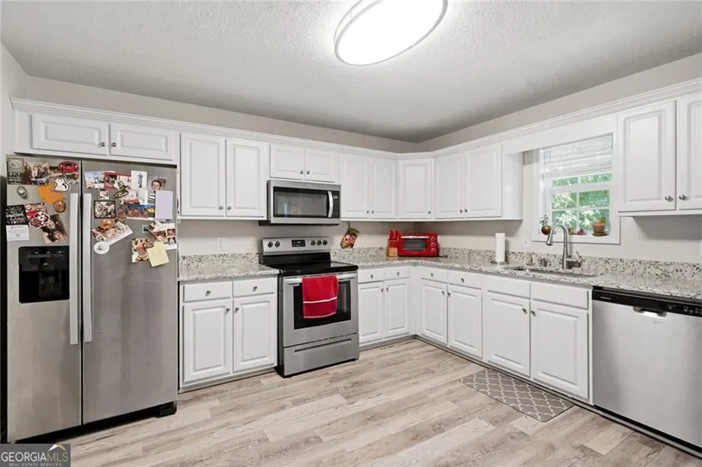 363 Barrington DR Hiram, GA 30141