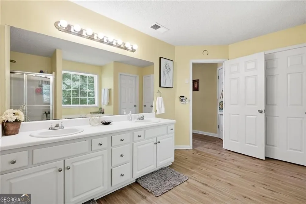 363 Barrington DR Hiram, GA 30141