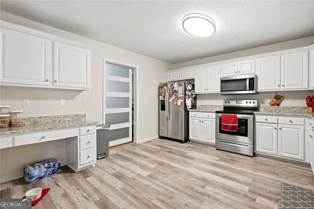 363 Barrington DR Hiram, GA 30141