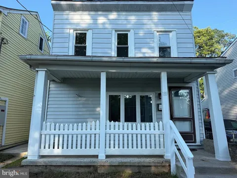 189 CENTRE STREET