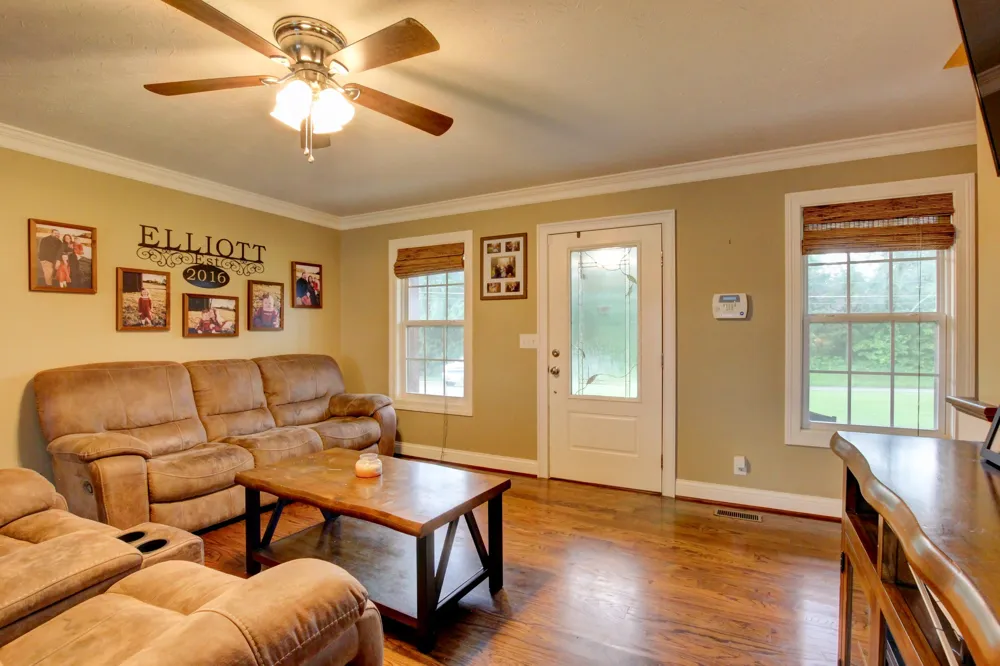 2964 Sweethome Rd Chapmansboro, TN 37035