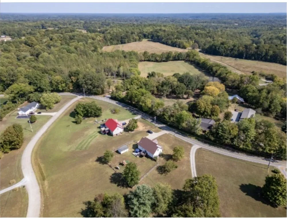 2964 Sweethome Rd Chapmansboro, TN 37035