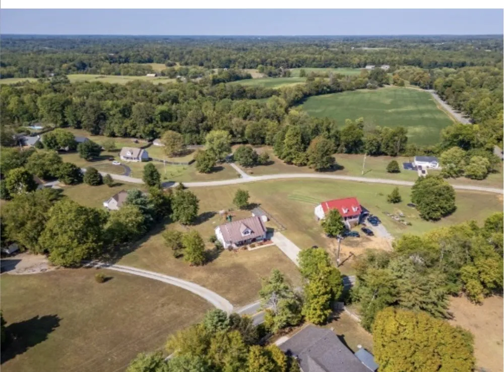 2964 Sweethome Rd Chapmansboro, TN 37035