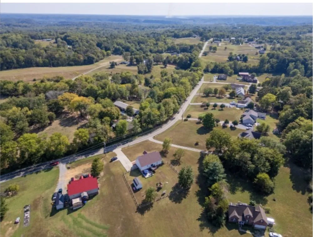 2964 Sweethome Rd Chapmansboro, TN 37035