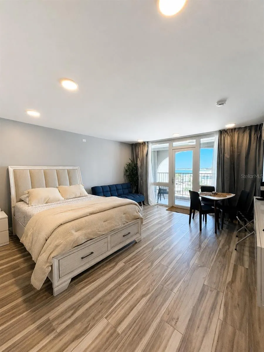 6165 AVE. ISLA VERDE #458 Carolina, PR 00979