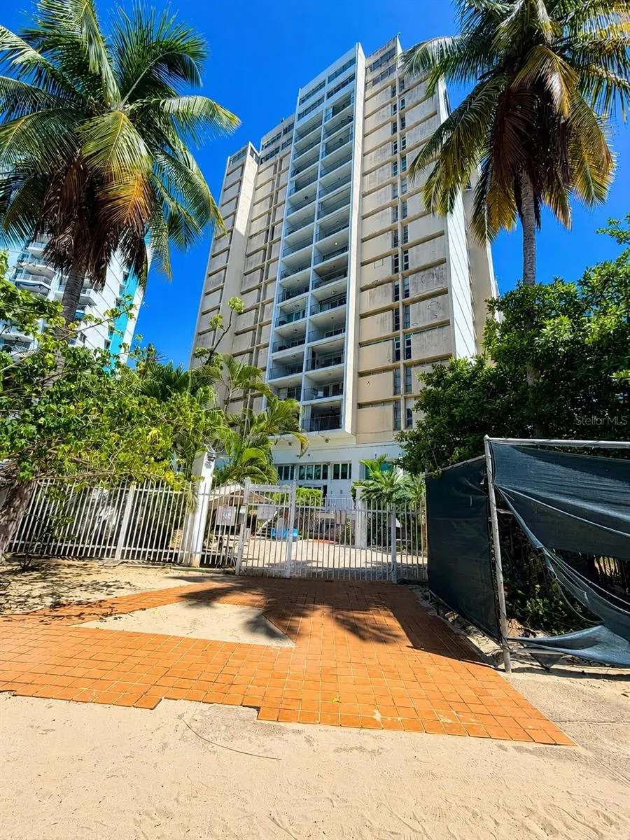 6165 AVE. ISLA VERDE #458 Carolina, PR 00979