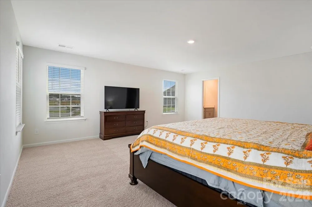 8013 Kennesaw Drive Gastonia, NC 28056