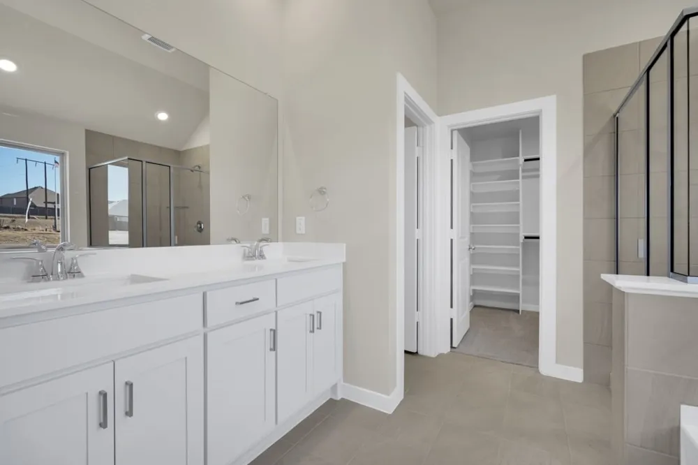 9909 Iron Wood Drive Ponder, TX 76259
