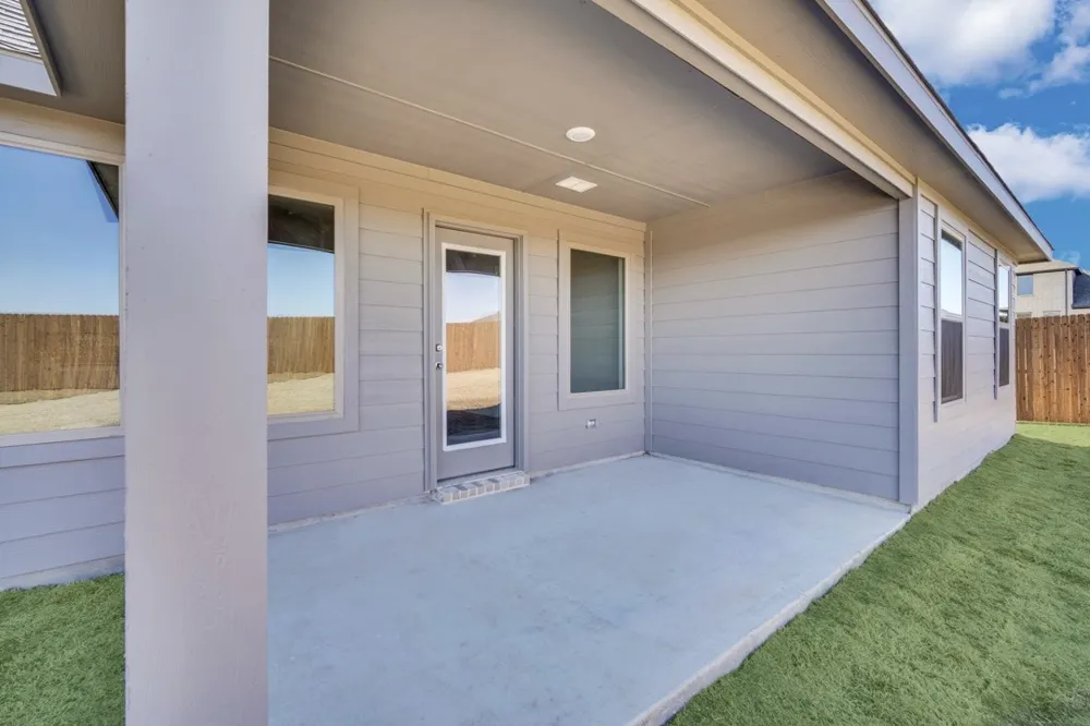9909 Iron Wood Drive Ponder, TX 76259