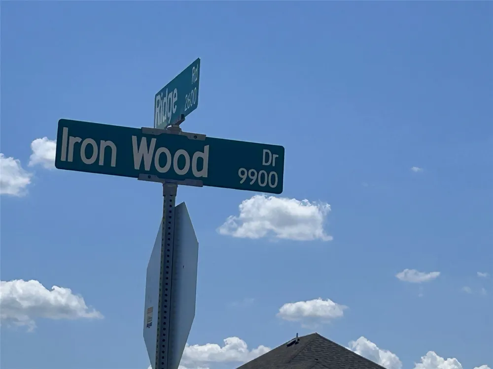 9909 Iron Wood Drive Ponder, TX 76259
