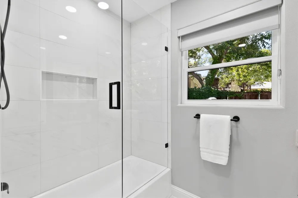 11752 Valleydale Drive Dallas, TX 75230