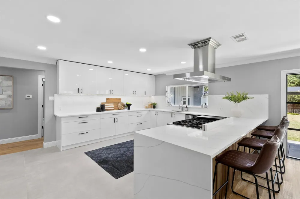 11752 Valleydale Drive Dallas, TX 75230