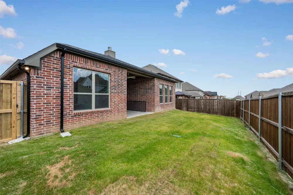 1223 Stagecoach Trail Justin, TX 76247