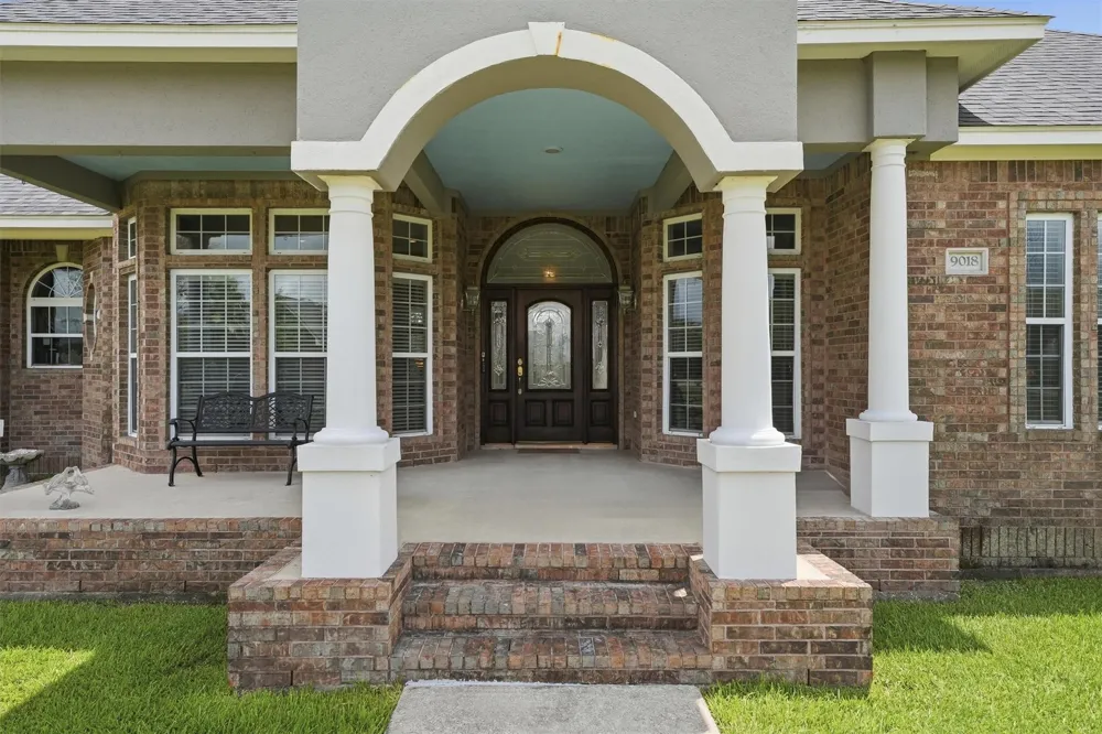 9018 Water Point Drive Beach City, TX 77523