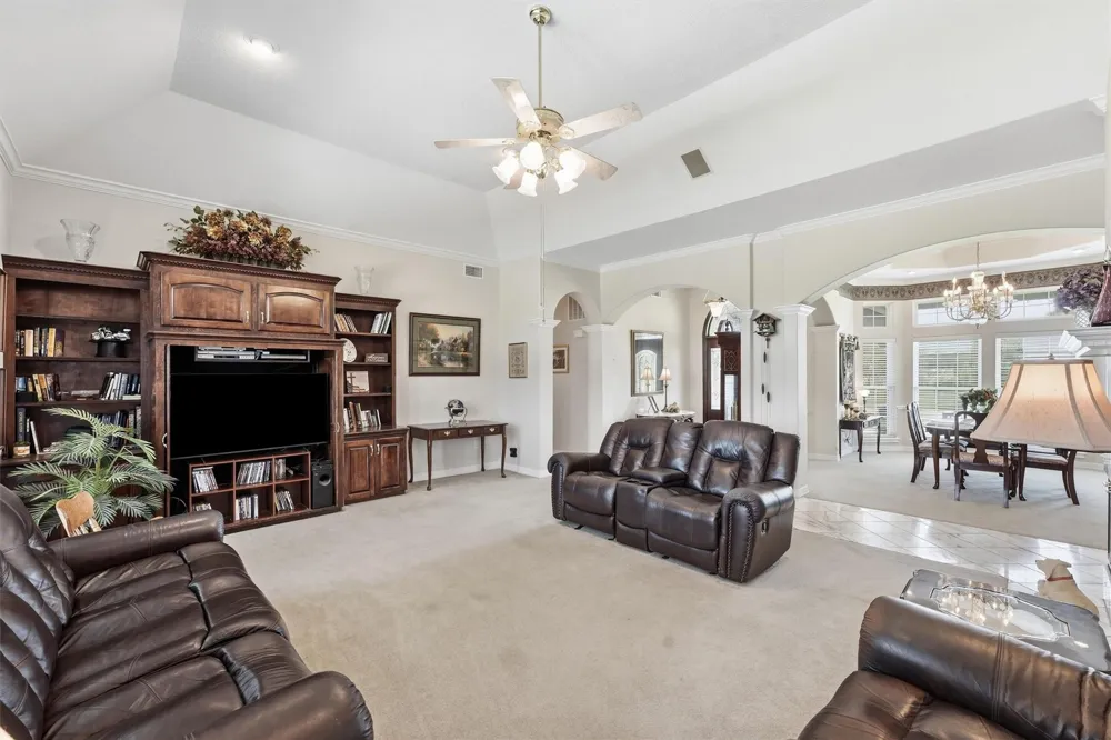 9018 Water Point Drive Beach City, TX 77523