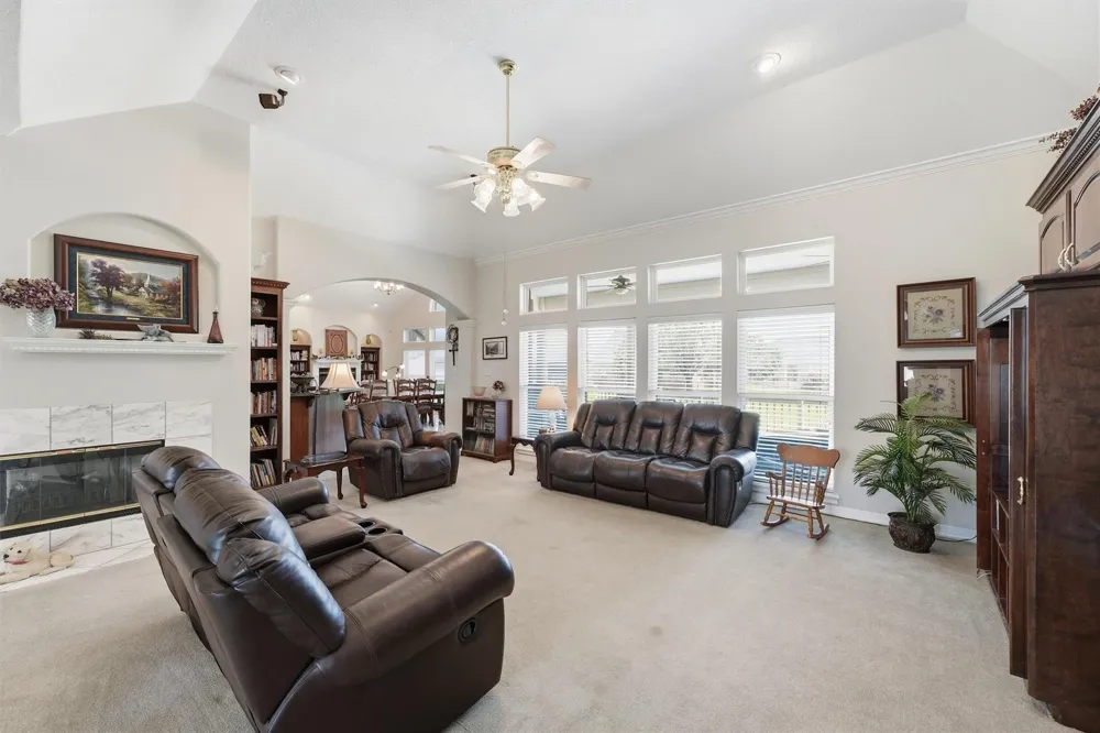 9018 Water Point Drive Beach City, TX 77523