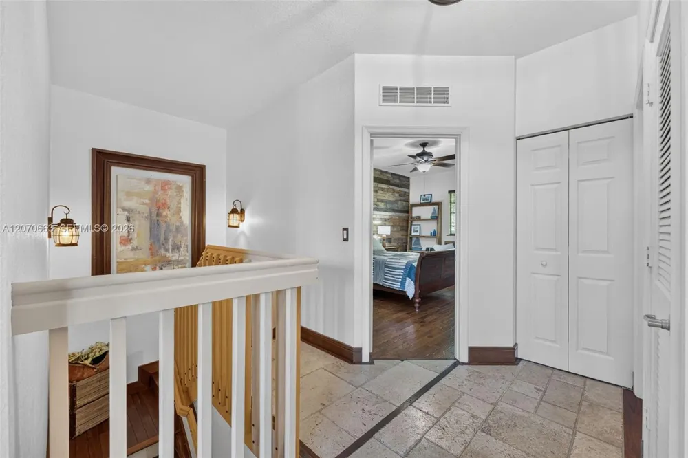 3251 NW 32nd Ter Oakland Park, FL 33309