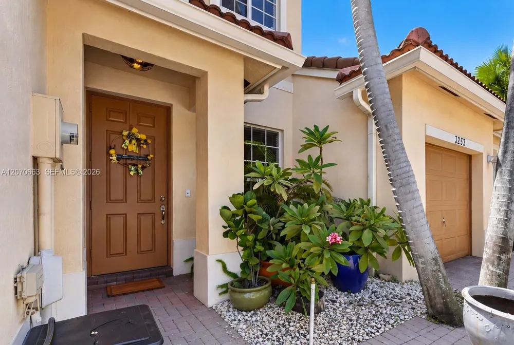 3251 NW 32nd Ter Oakland Park, FL 33309