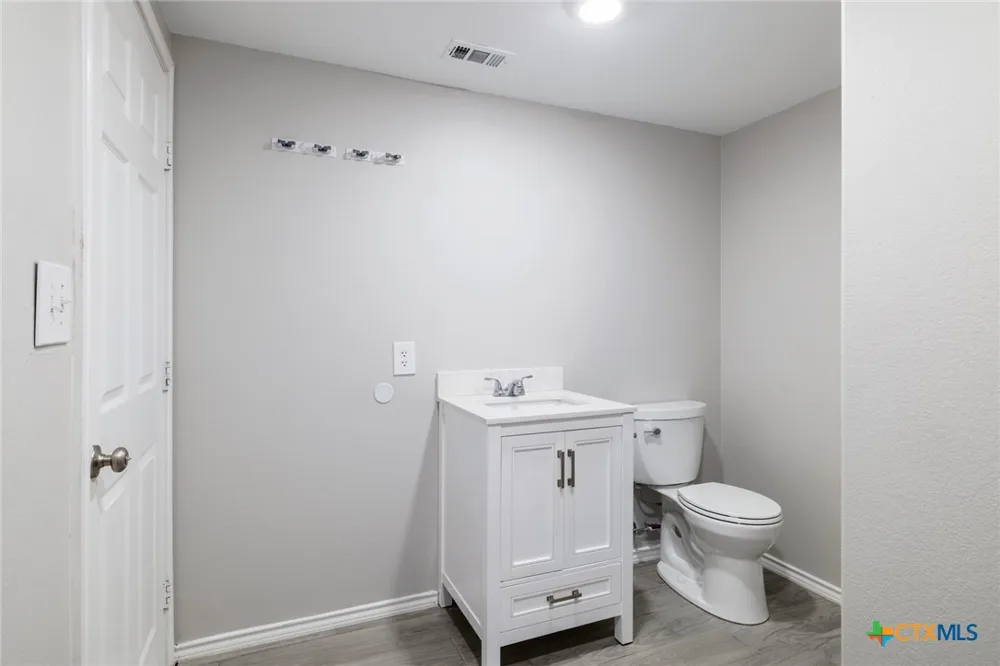 171 Daniel Drive Bertram, TX 78605