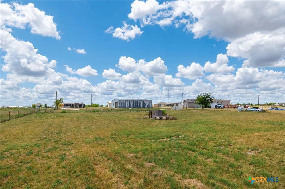 171 Daniel Drive Bertram, TX 78605