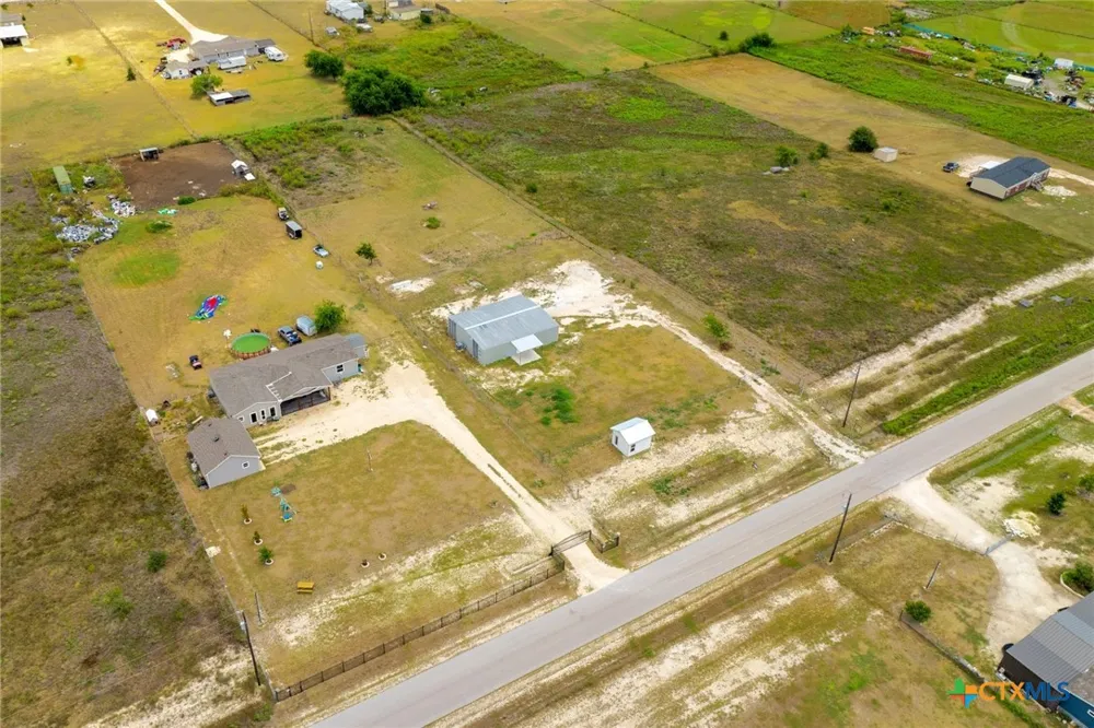 171 Daniel Drive Bertram, TX 78605