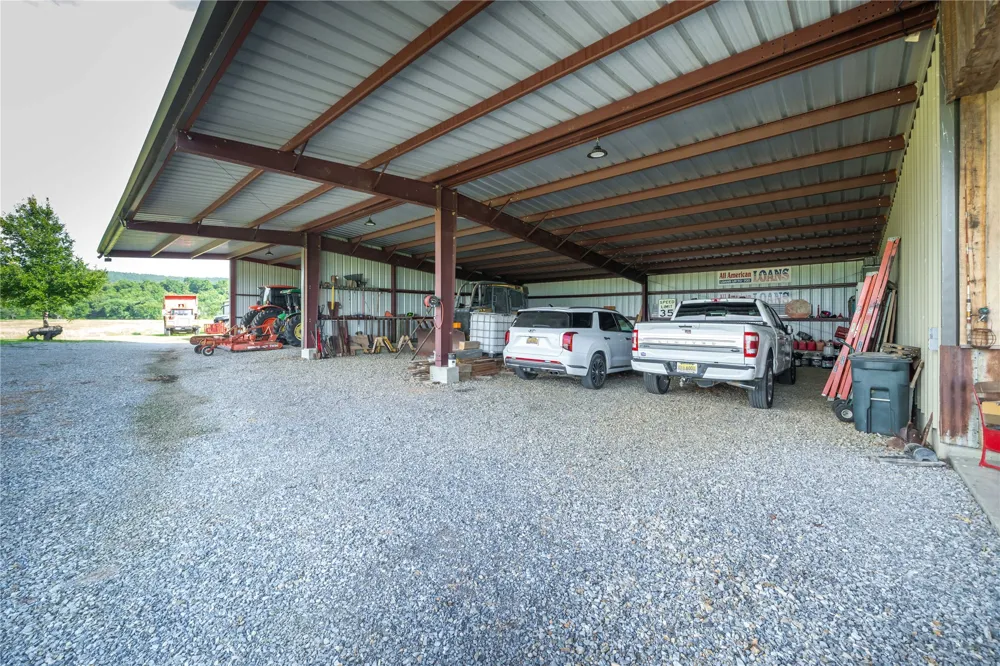 14202 E Reynolds Road Kiowa, OK 74553