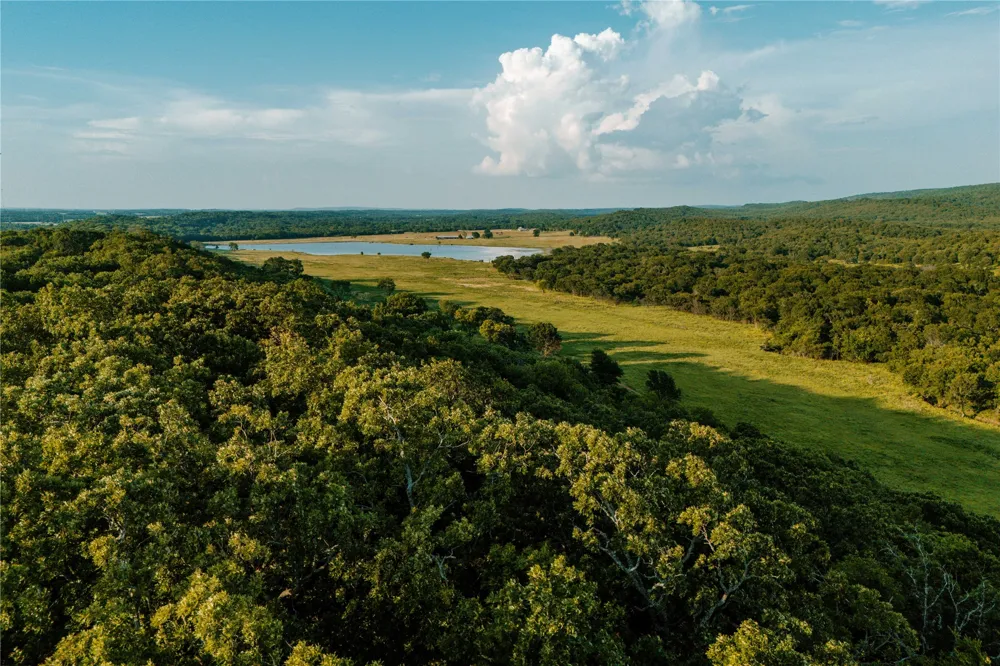 14202 E Reynolds Road Kiowa, OK 74553