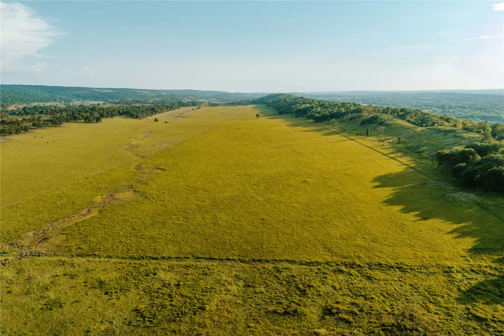 14202 E Reynolds Road Kiowa, OK 74553
