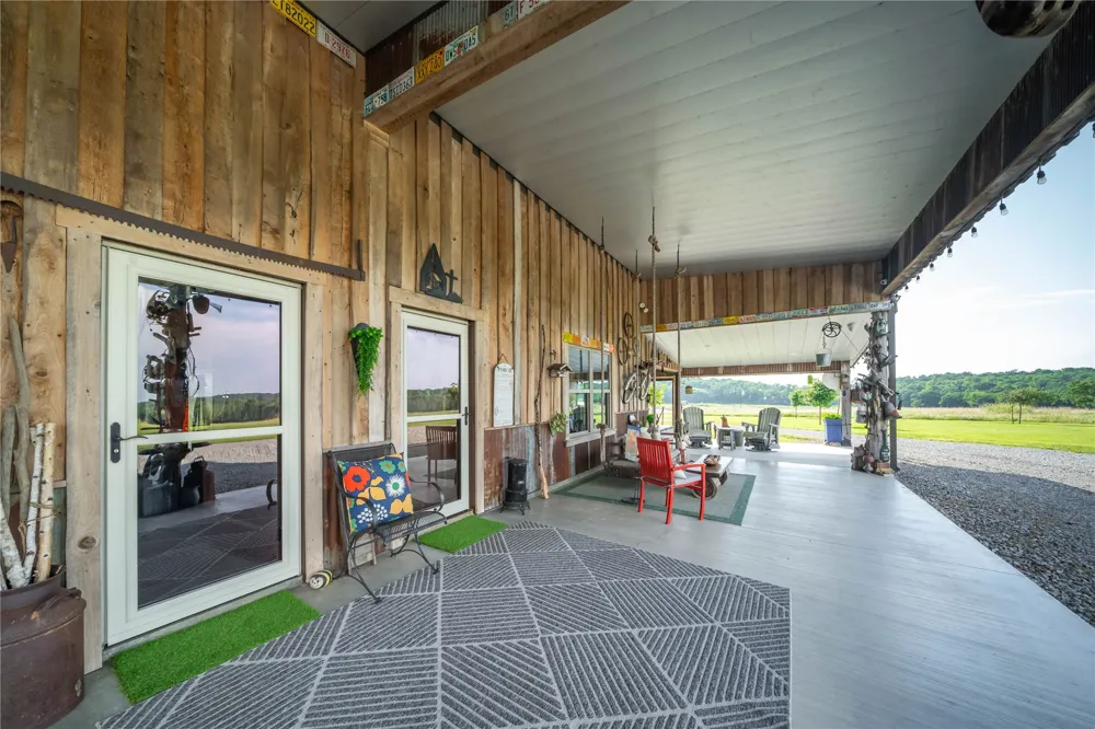 14202 E Reynolds Road Kiowa, OK 74553
