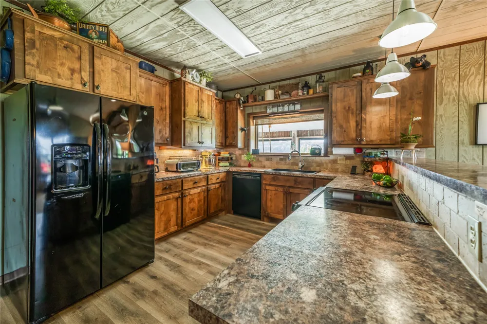 14202 E Reynolds Road Kiowa, OK 74553