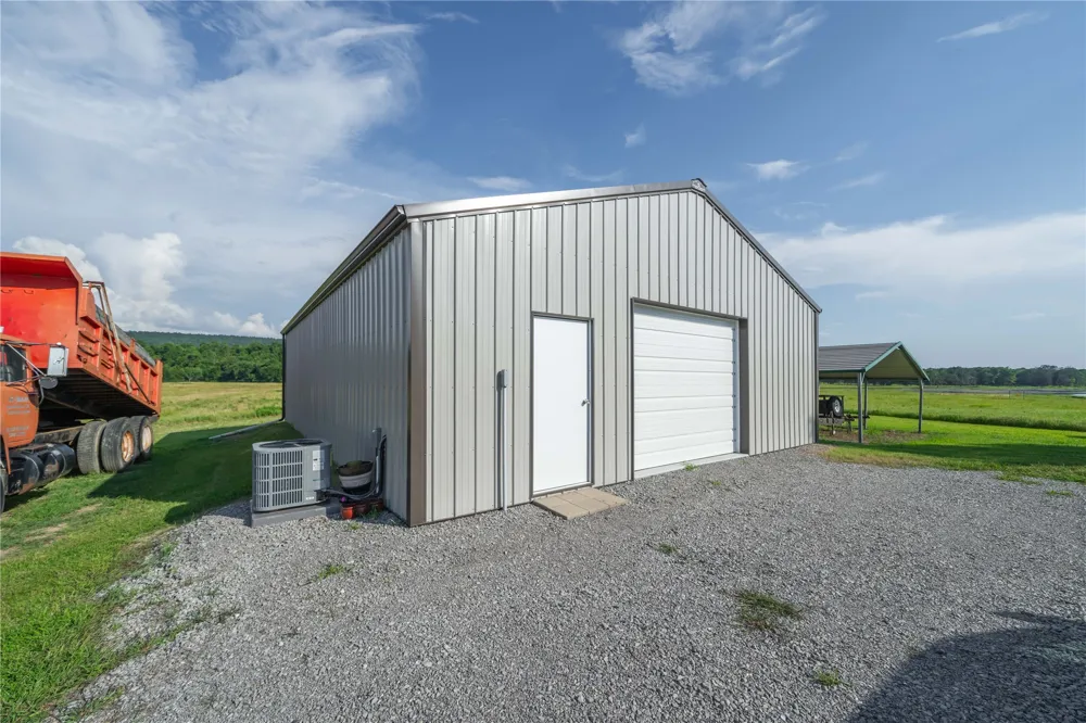 14202 E Reynolds Road Kiowa, OK 74553