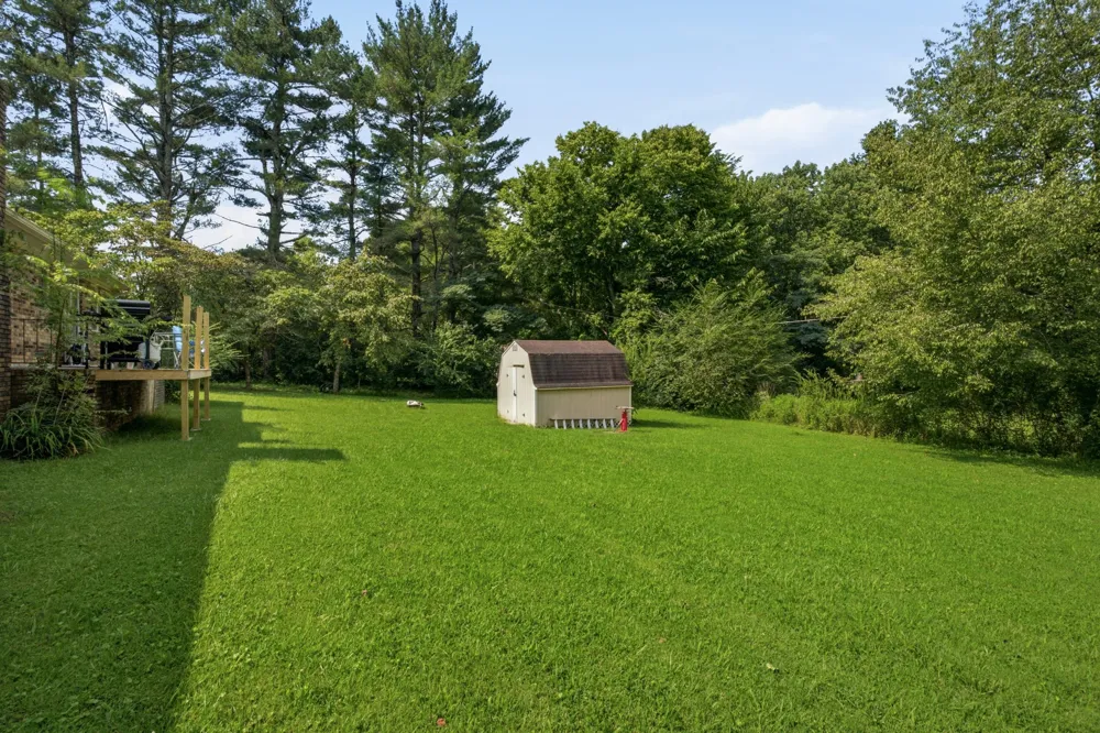 9106 Holmes Creek Rd Smithville, TN 37166