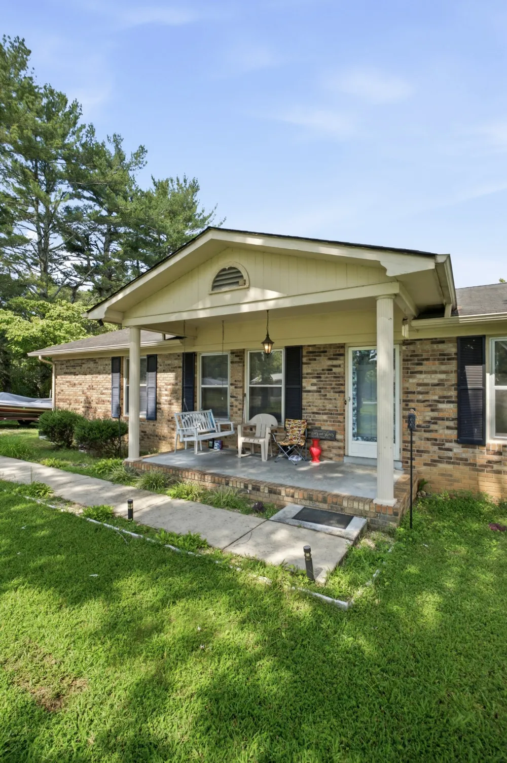 9106 Holmes Creek Rd Smithville, TN 37166