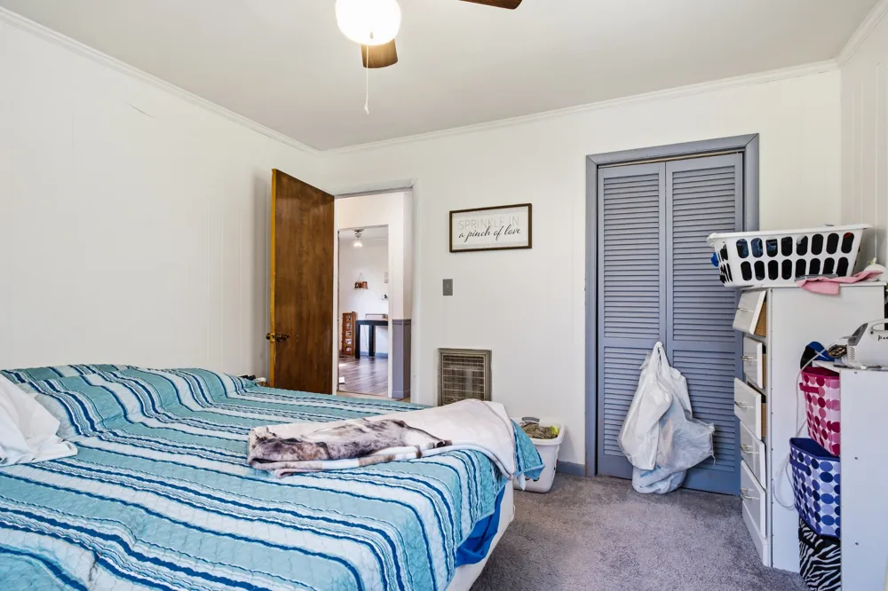 9106 Holmes Creek Rd Smithville, TN 37166
