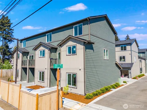 17514 13th Avenue E #C