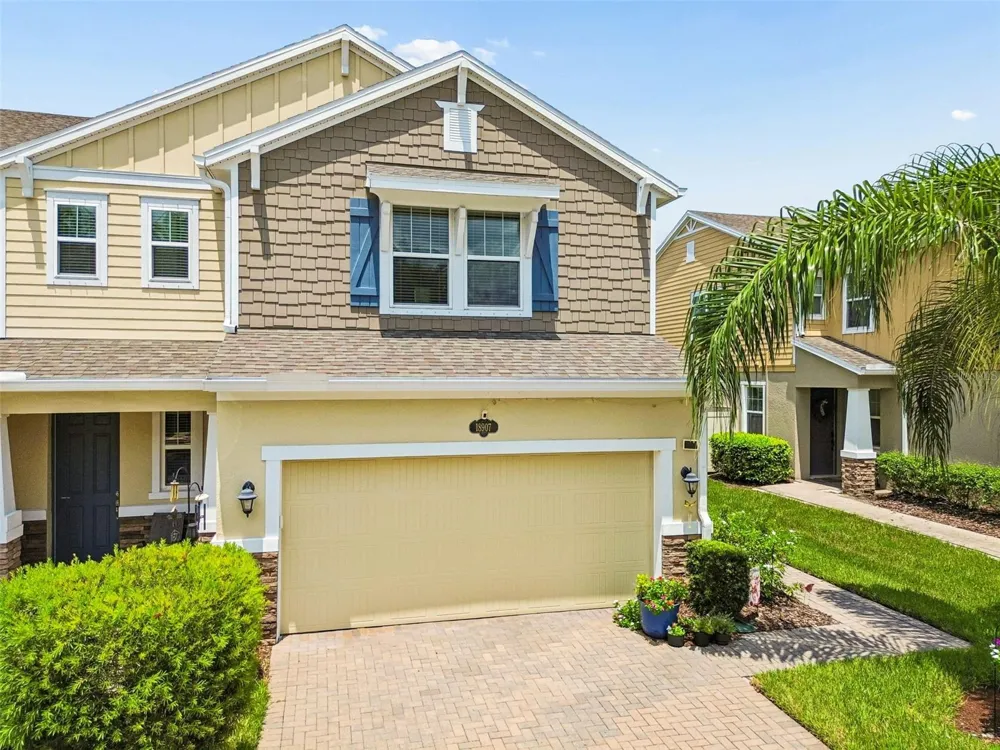 18907 CORNUTA STREET Lutz, FL 33558