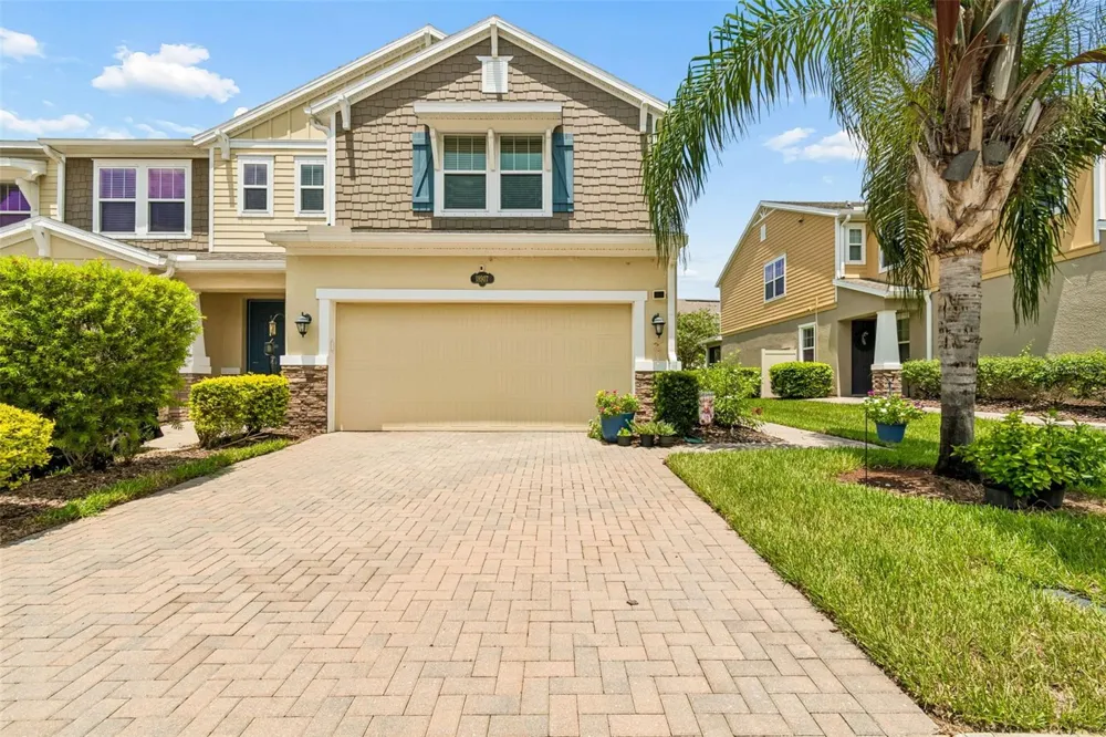 18907 CORNUTA STREET Lutz, FL 33558