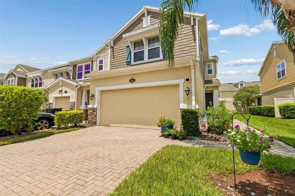 18907 CORNUTA STREET Lutz, FL 33558