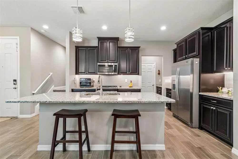 18907 CORNUTA STREET Lutz, FL 33558